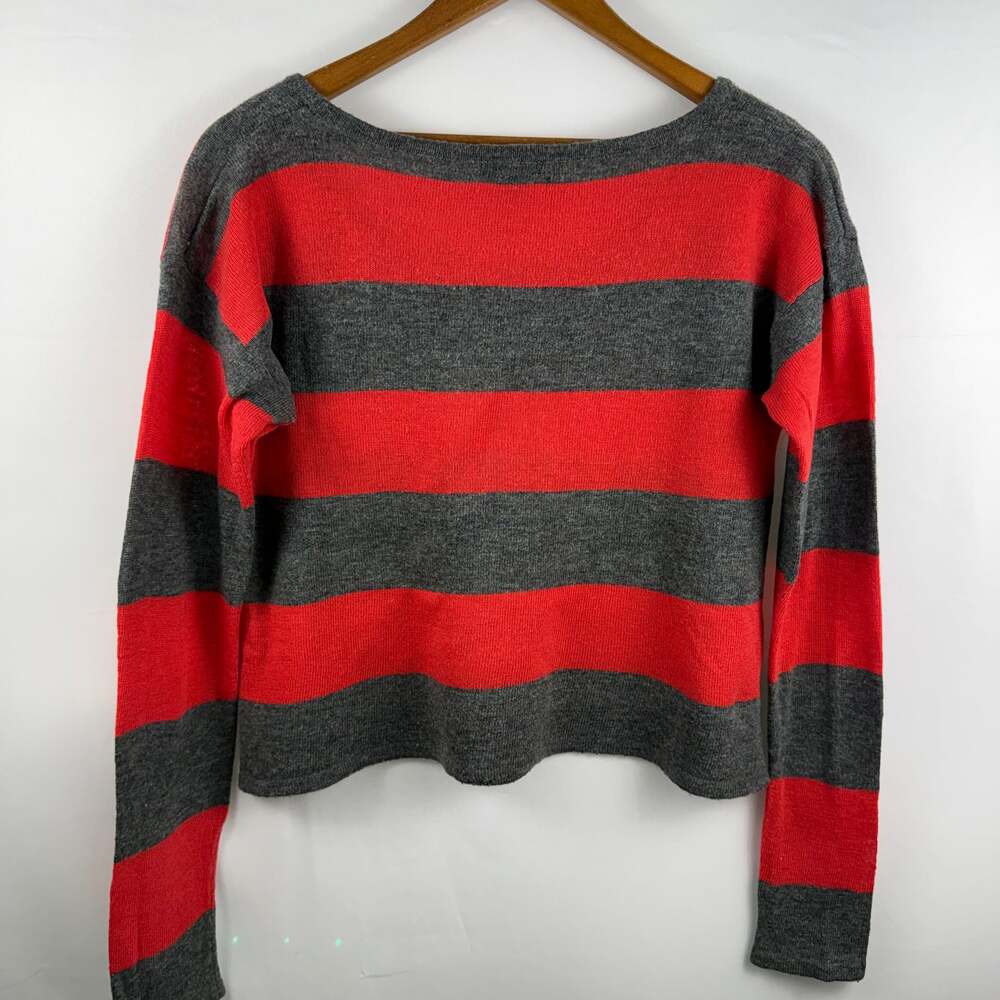 I Love H81 Los Angeles Red and Gray Horizontal Striped Scoop Neck Crop Sweater - Picture 3 of 4